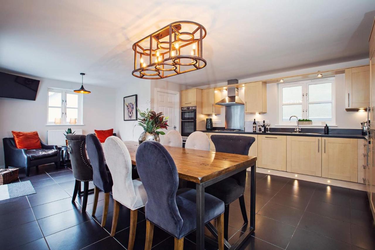 Beautiful 4-Bed Home, Hot Tub & Stunning Views - Abergavenny Esterno foto