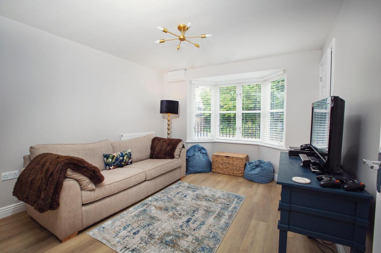 Beautiful 4-Bed Home, Hot Tub & Stunning Views - Abergavenny Esterno foto