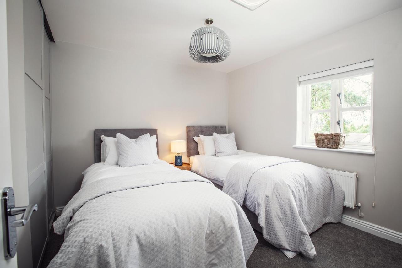 Beautiful 4-Bed Home, Hot Tub & Stunning Views - Abergavenny Esterno foto