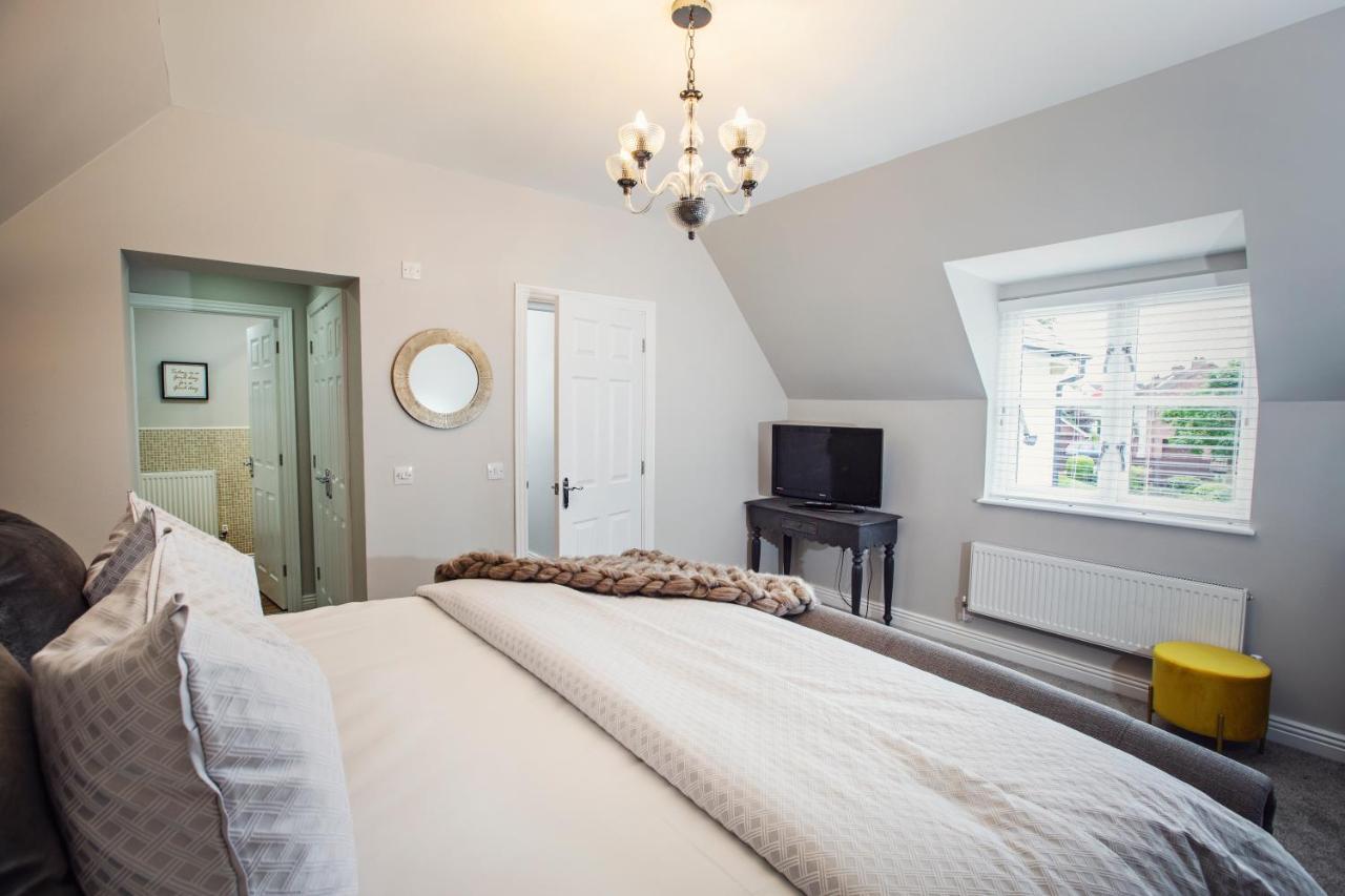 Beautiful 4-Bed Home, Hot Tub & Stunning Views - Abergavenny Esterno foto