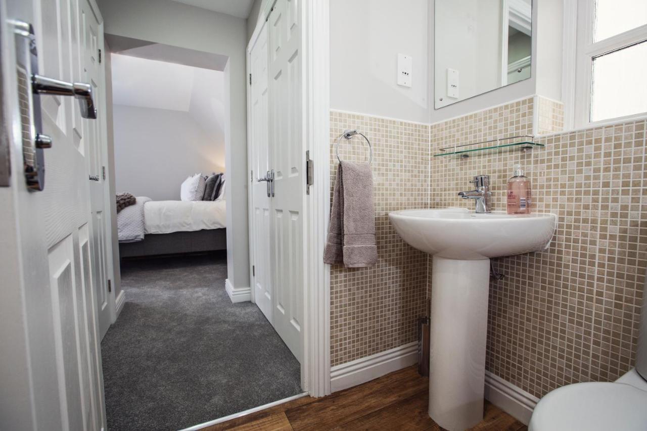 Beautiful 4-Bed Home, Hot Tub & Stunning Views - Abergavenny Esterno foto