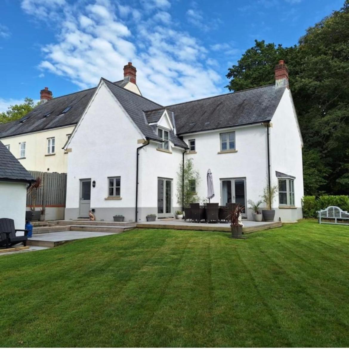 Beautiful 4-Bed Home, Hot Tub & Stunning Views - Abergavenny Esterno foto